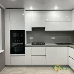 Біла глянцева кухня на заказ в Виннице от Салона Мебели Колибри